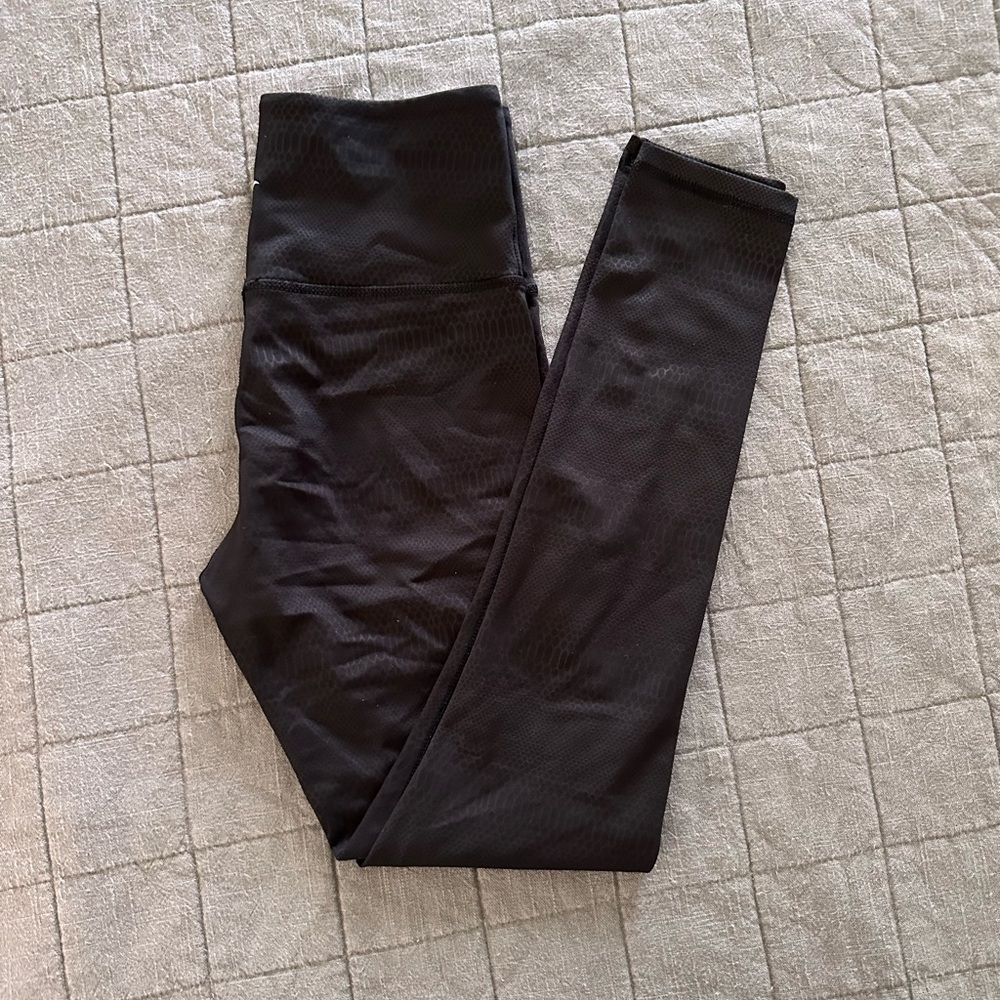 ZYIA Black Venom Light n Tight Leggings